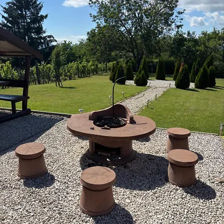 Дом отдыха Tanuhill Garden